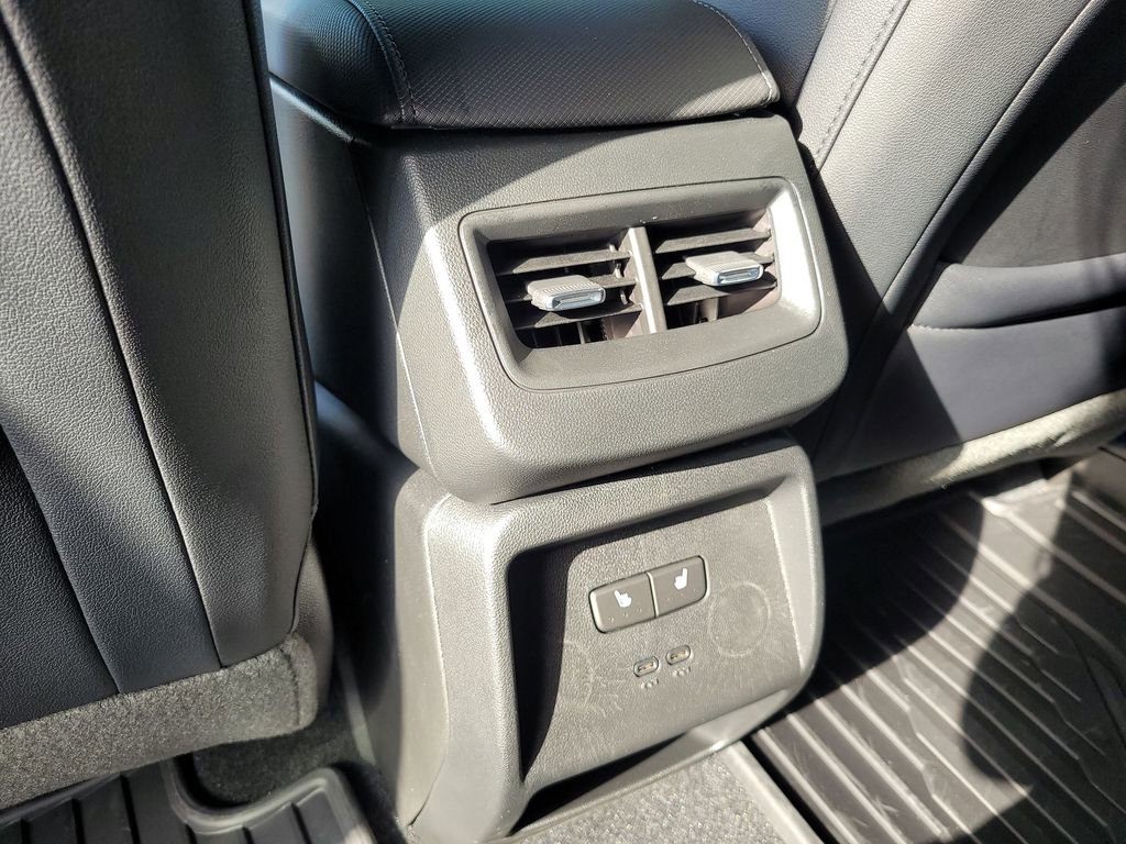 New 2026 Chevrolet Equinox EV LT image 20