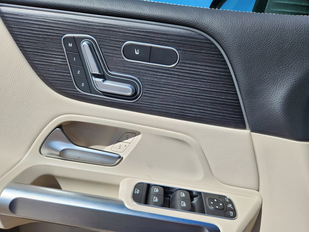 New 2026 Mercedes-Benz GLB 250 4MATIC image 25