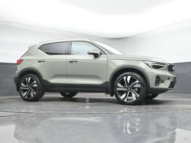 Used 2025 Volvo XC40 B5 Ultra w/ Climate Package AWD/4WD image 10