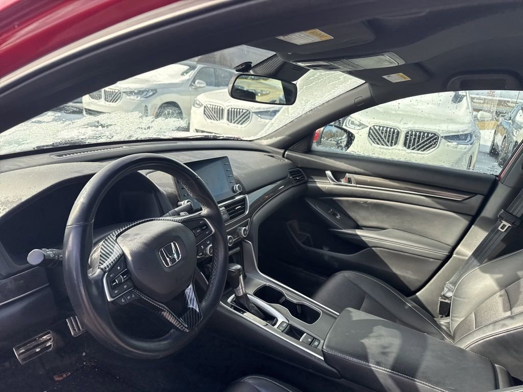 Used 2018 Honda Accord Sport image 9