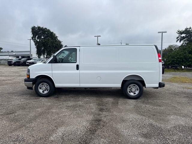 New 2025 Chevrolet Express 2500 Work Van 3D Cargo Van w/ Driver Convenience Package RWD image 5