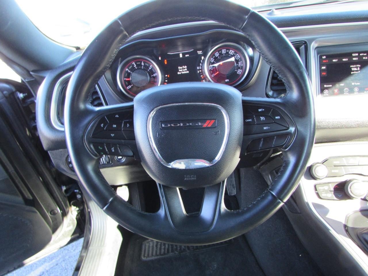 Used 2019 Dodge Challenger SXT image 14