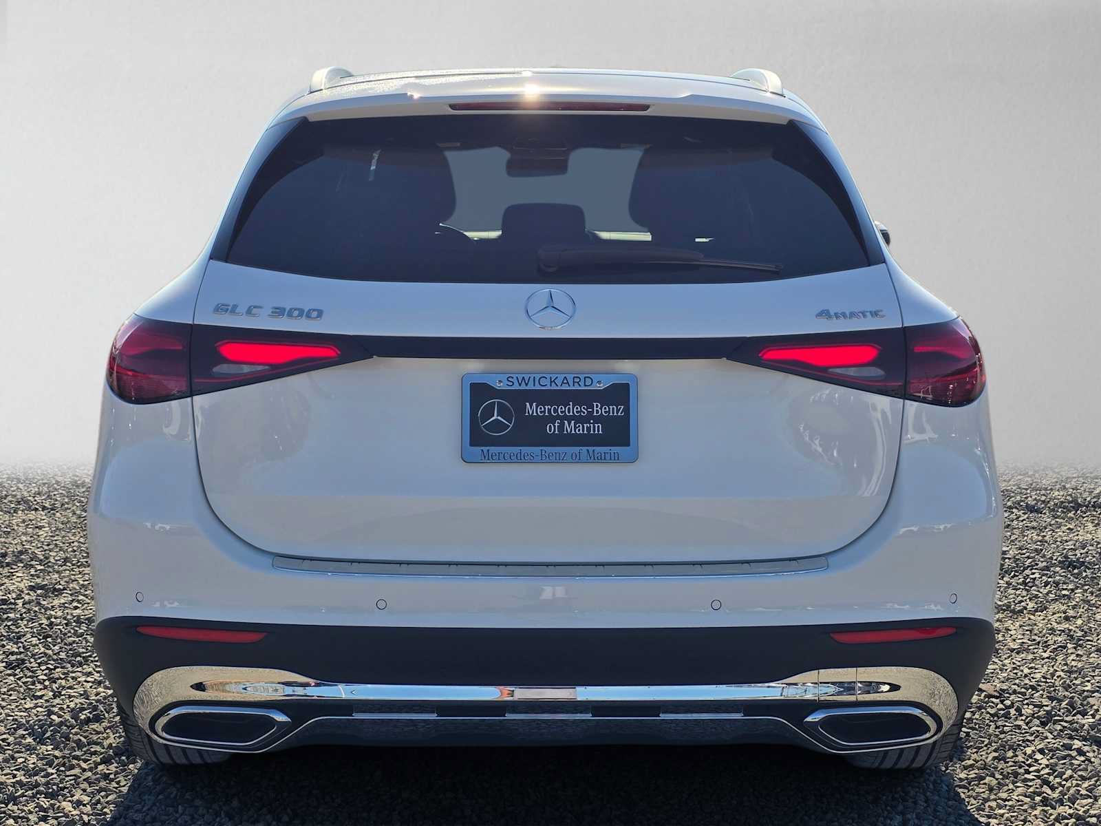 Used 2026 Mercedes-Benz GLC 300 4MATIC image 4