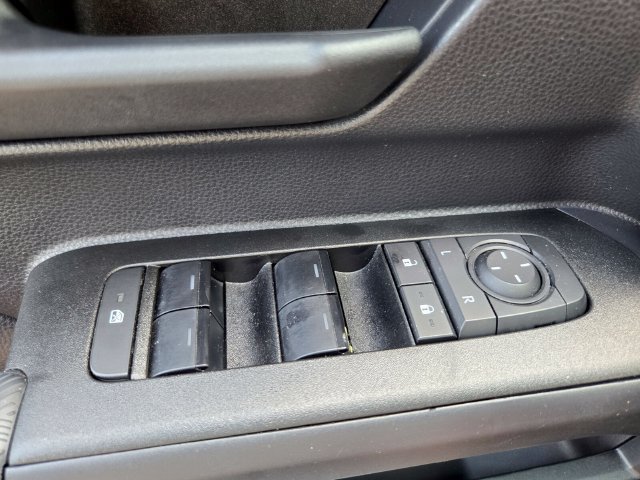 Used 2025 Toyota 4Runner SR5 AWD/4WD image 36