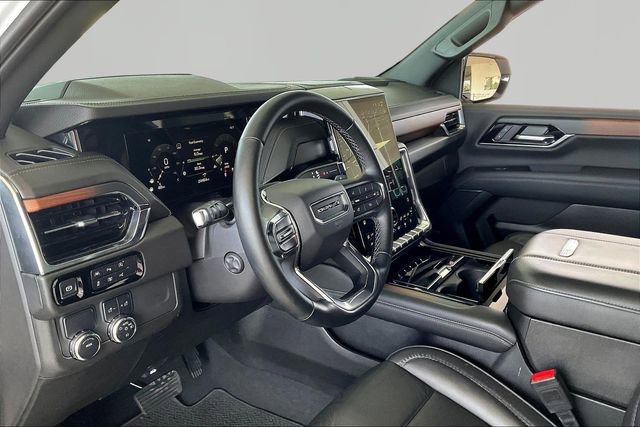 Used 2025 GMC Yukon XL Denali image 12