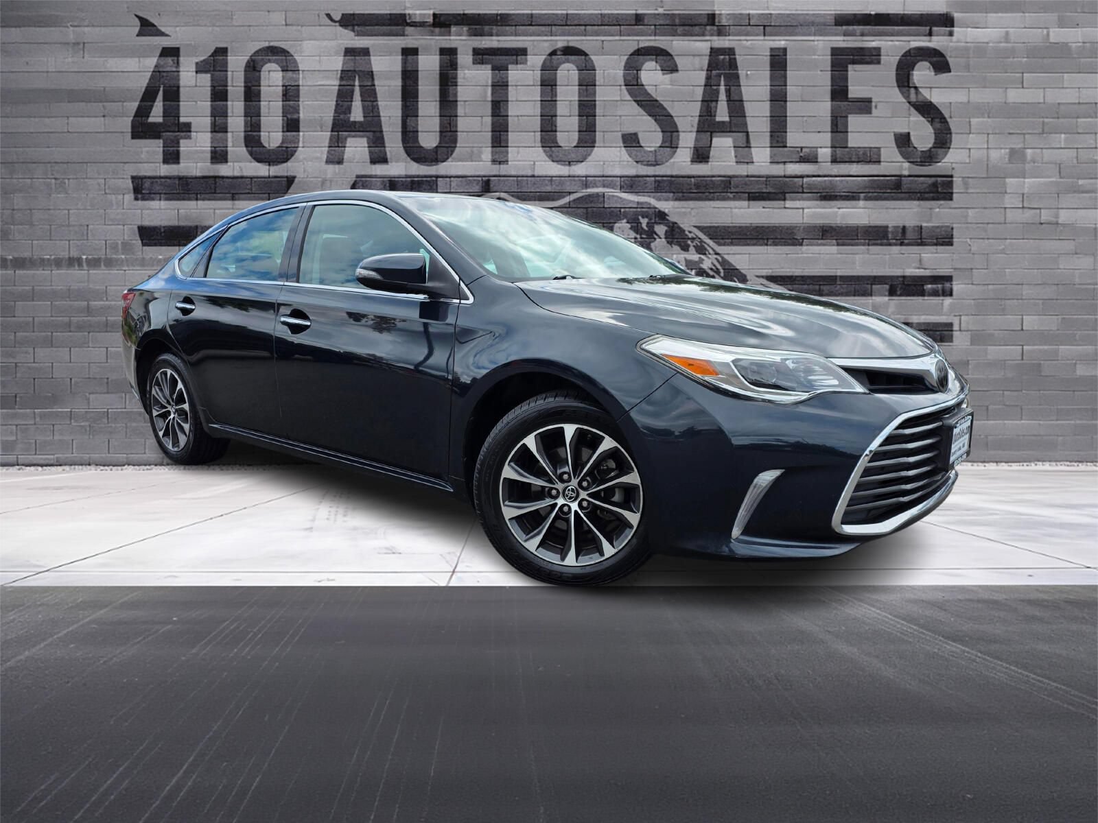 Used 2018 Toyota Avalon XLE