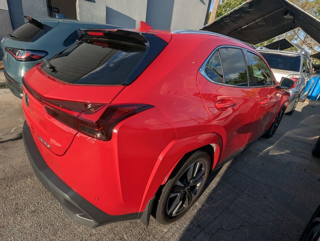 Used 2024 Lexus UX 250h FWD w/ Premium Package image 5
