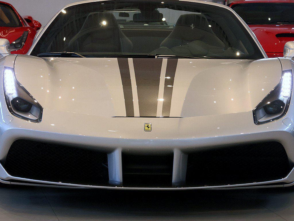 Certified 2018 Ferrari 488 Spider RWD image 15