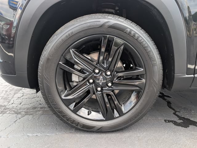 Used 2025 Chevrolet Trax ACTIV w/ Driver Confidence Package FWD image 26