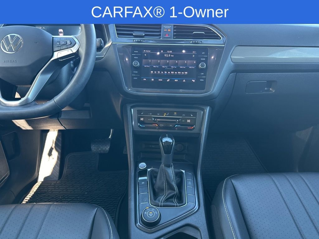 Used 2023 Volkswagen Tiguan SE image 19