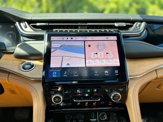 Used 2023 Jeep Grand Cherokee Summit image 24