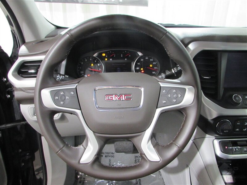 Used 2023 GMC Acadia SLT AWD/4WD image 25