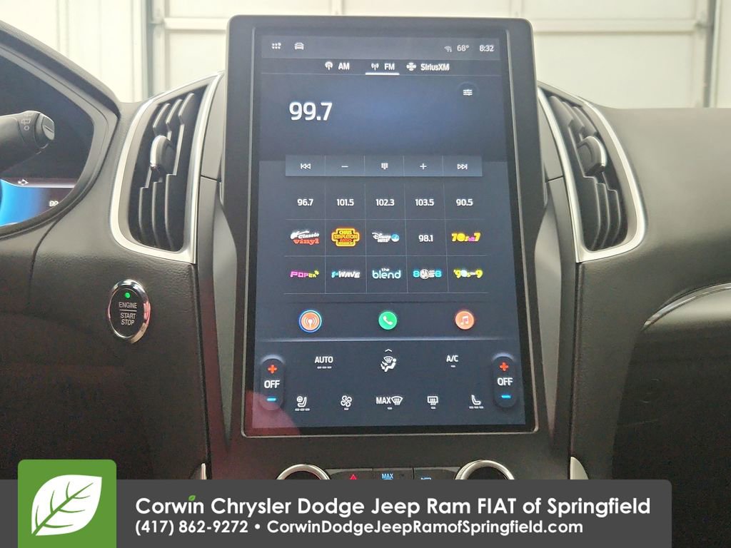 Used 2024 Ford Edge Titanium image 24