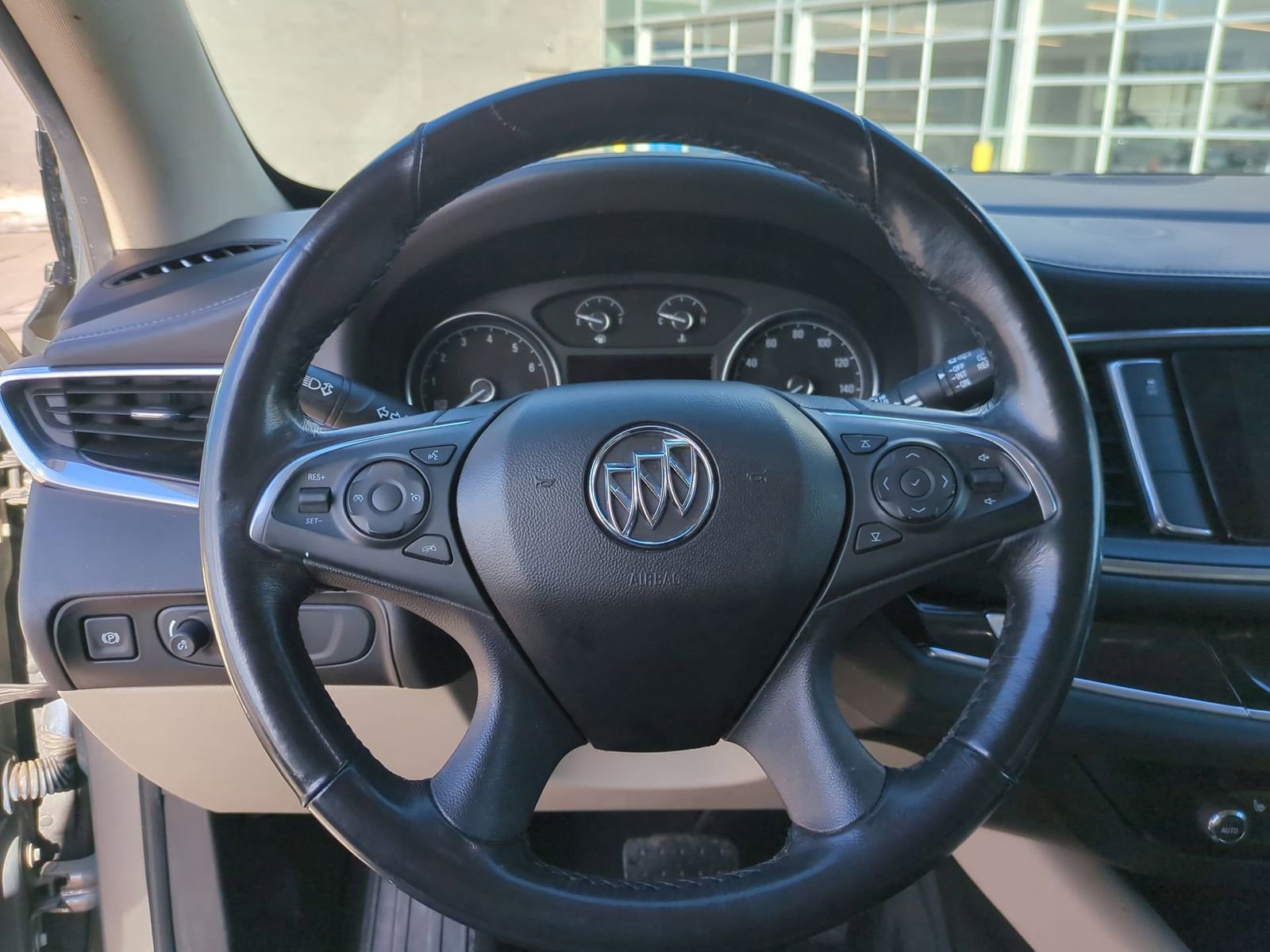 Used 2019 Buick Enclave Essence image 26