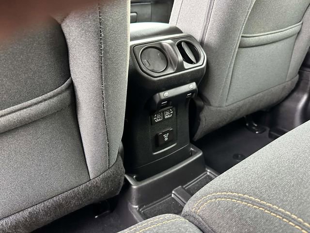 Used 2024 Jeep Wrangler Unlimited Sahara image 18