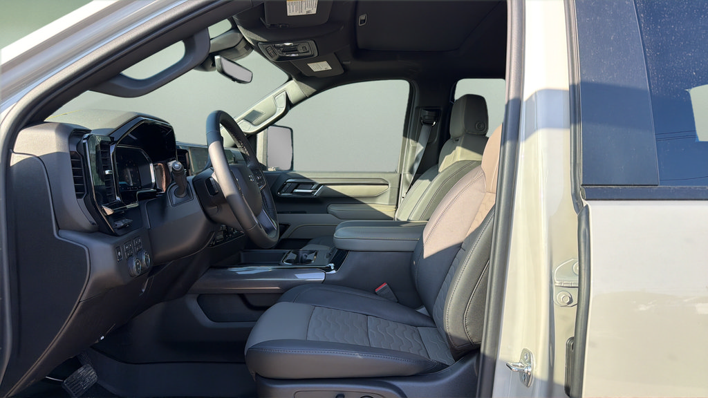Used 2026 Chevrolet Silverado 2500 ZR2 AWD/4WD image 10