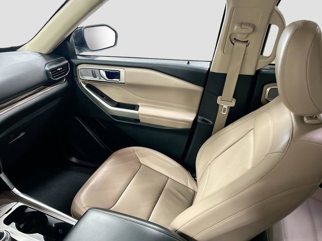 Used 2022 Ford Explorer Limited w/ Equipment Group 301A image 24