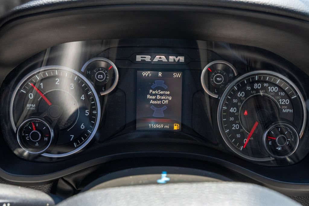 Used 2023 RAM 1500 Big Horn AWD/4WD image 29