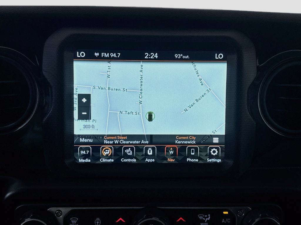 Used 2022 Jeep Wrangler Unlimited Sport AWD/4WD image 16