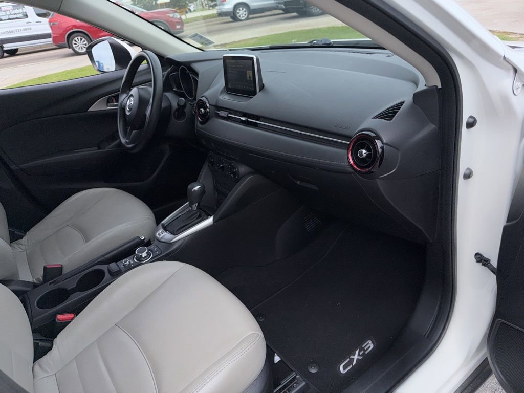Used 2017 MAZDA CX-3 Sport image 17