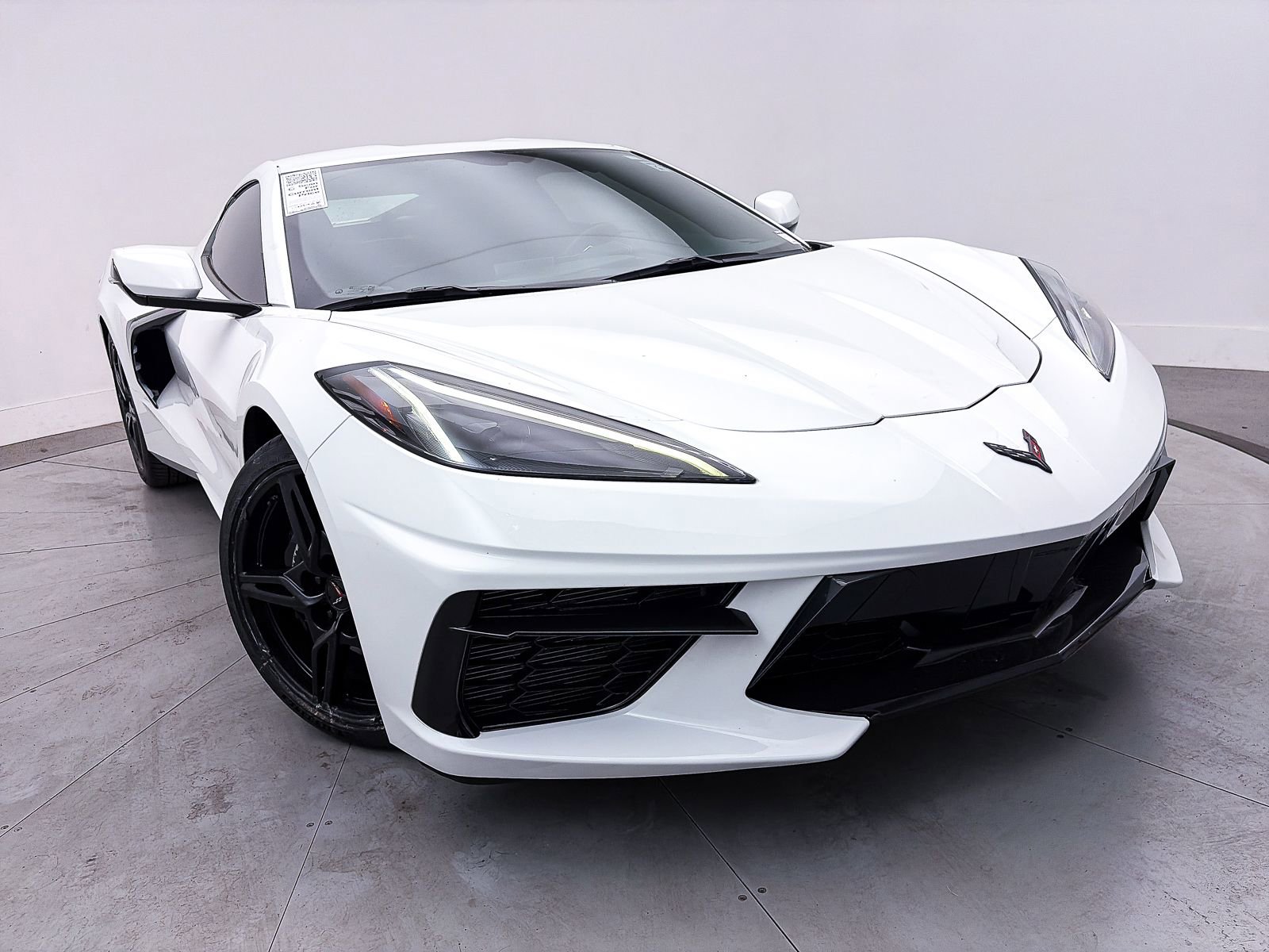 Used 2021 Chevrolet Corvette Stingray Coupe w/ Engine Appearance Package image 9