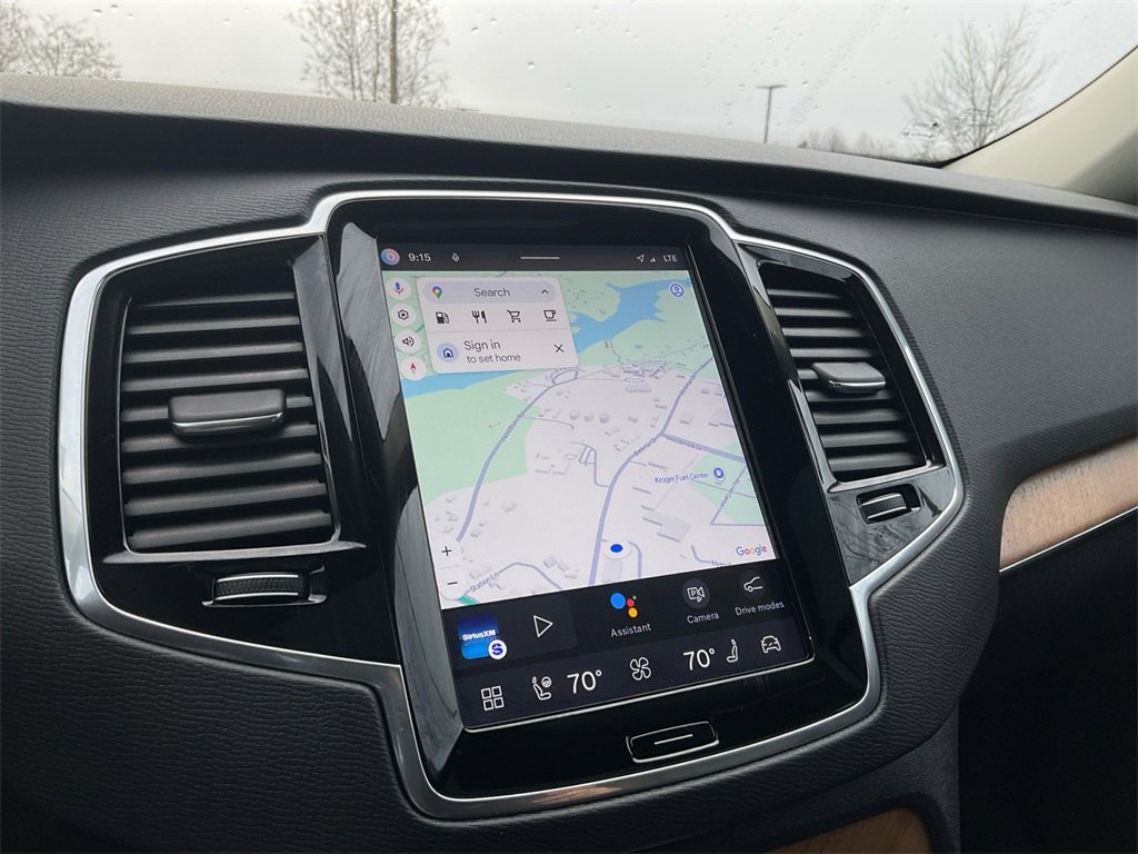 Used 2023 Volvo XC90 B6 Plus w/ Protection Package image 21