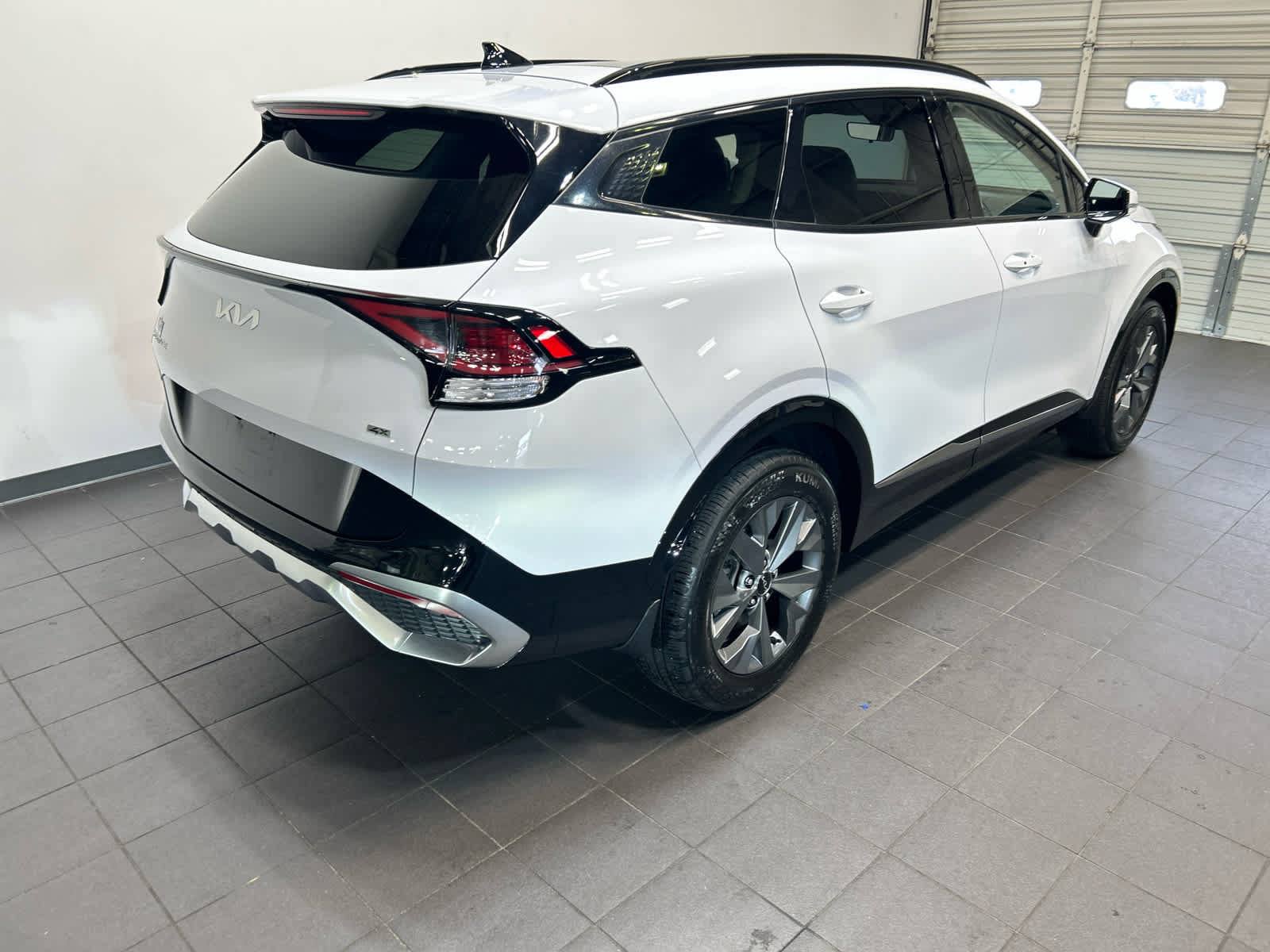 Used 2023 Kia Sportage SX AWD/4WD image 3