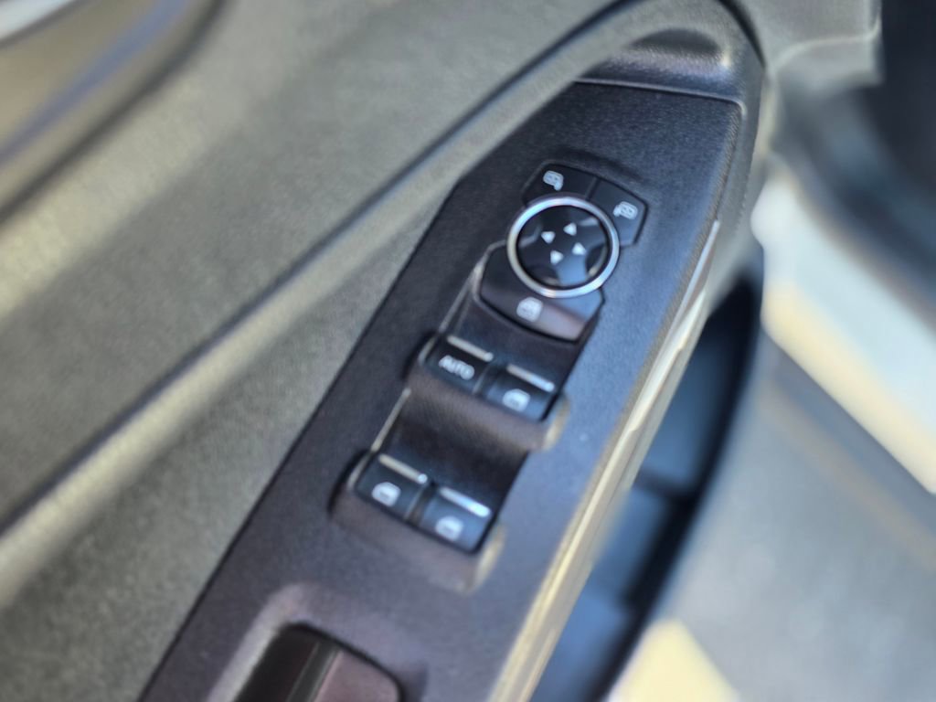 Used 2020 Ford EcoSport SES image 22