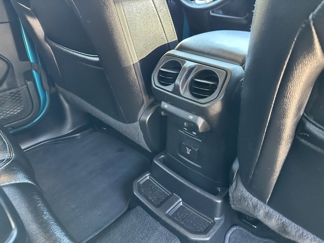 Used 2020 Jeep Wrangler Unlimited Sahara image 20