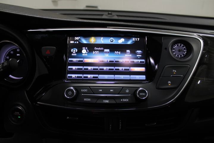 Used 2019 Buick Envision Essence w/ LPO, Cargo Package image 3