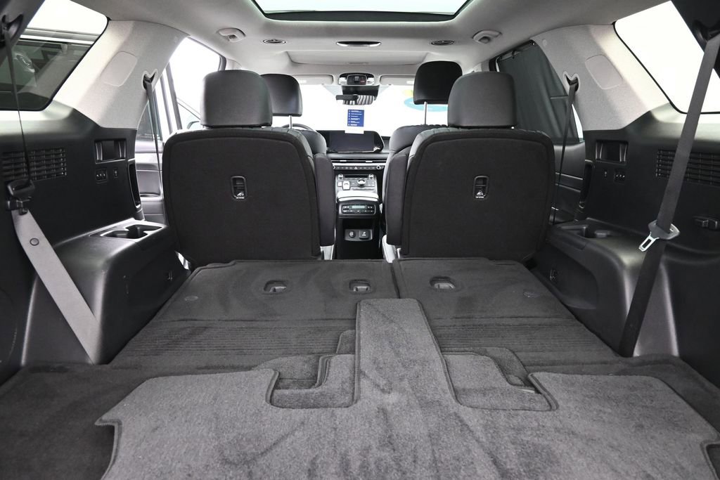 Used 2024 Hyundai Palisade Limited FWD image 19