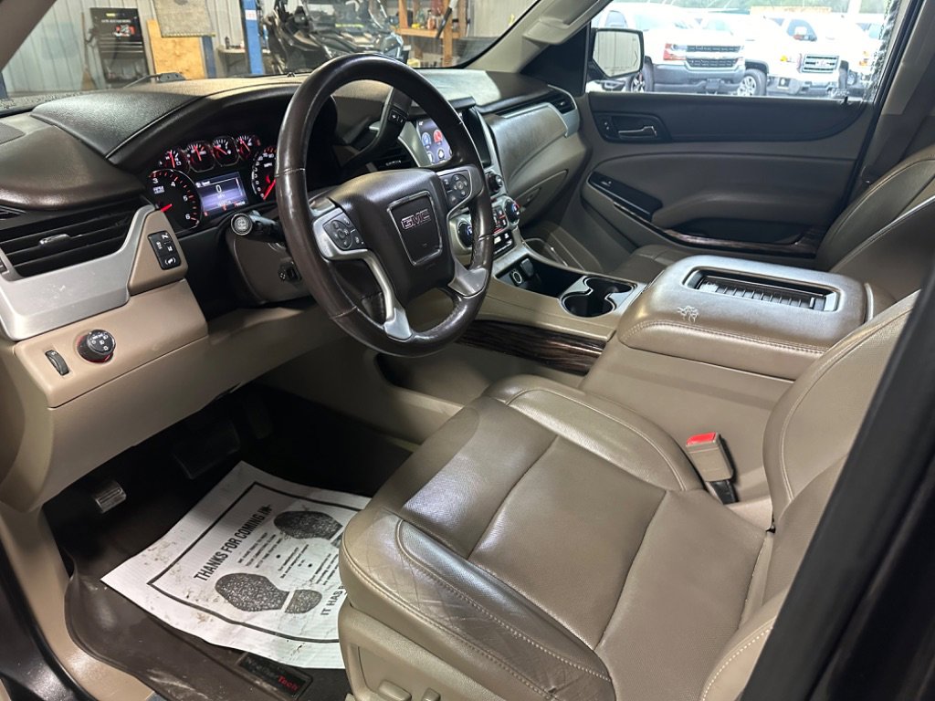 Used 2015 GMC Yukon XL SLT w/ Open Road Package image 8