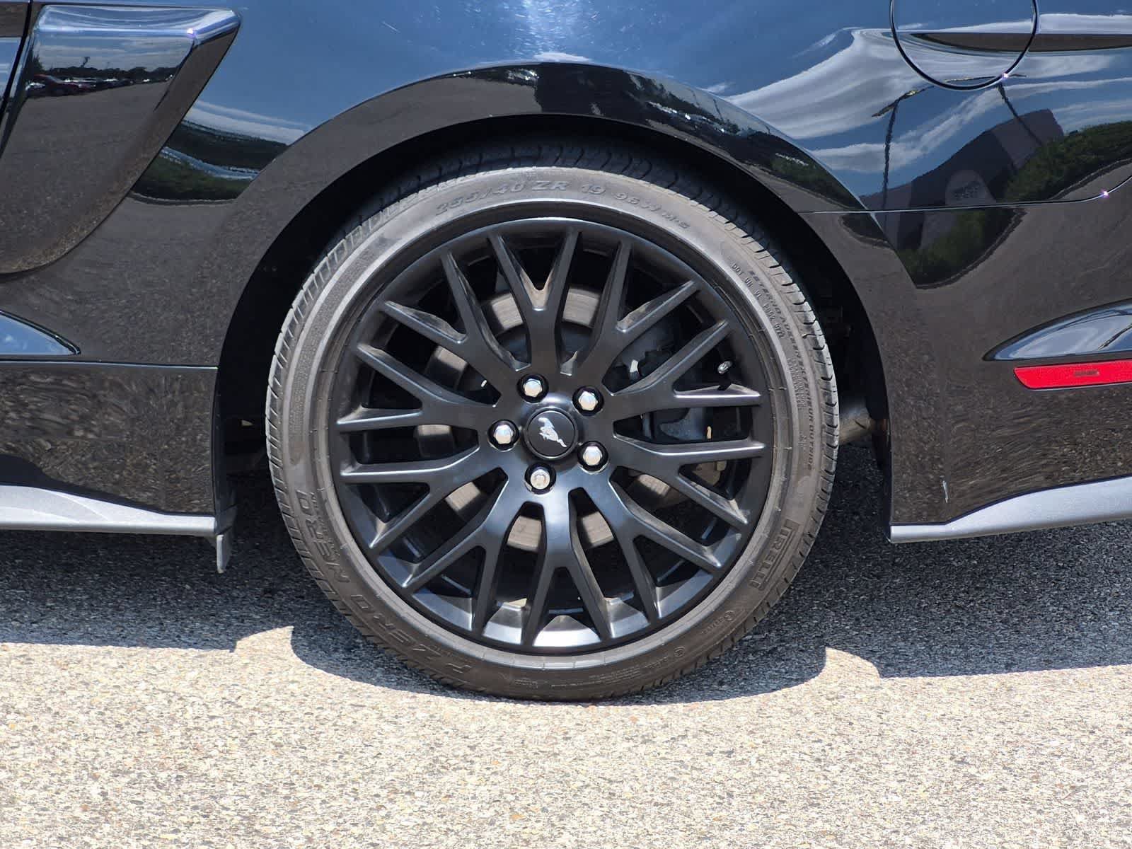 Used 2020 Ford Mustang GT Premium w/ Equipment Group 401A RWD image 15