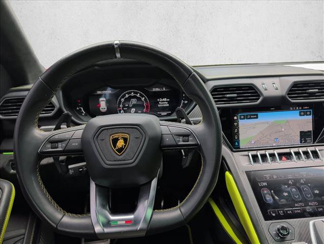 Used 2022 Lamborghini Urus AWD/4WD image 18