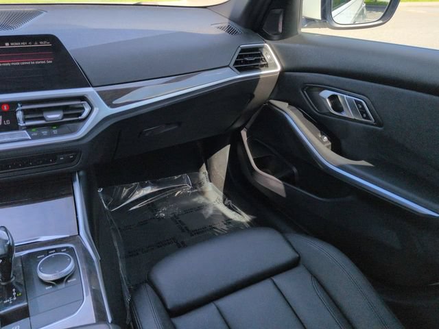 Used 2019 BMW 330i Sedan w/ Driving Assistance Package RWD image 16