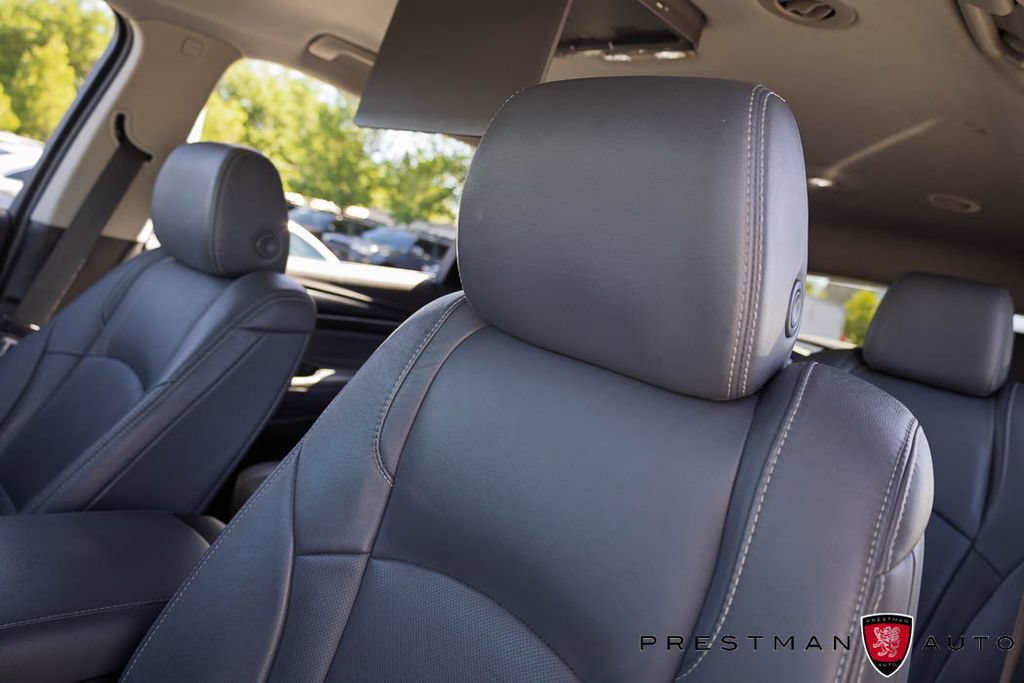 Used 2020 Buick Enclave Essence w/ Trailering Package, 5000 lbs. FWD image 24