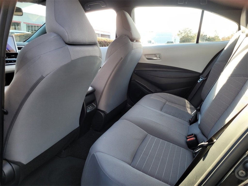 Certified 2025 Toyota Corolla SE image 5