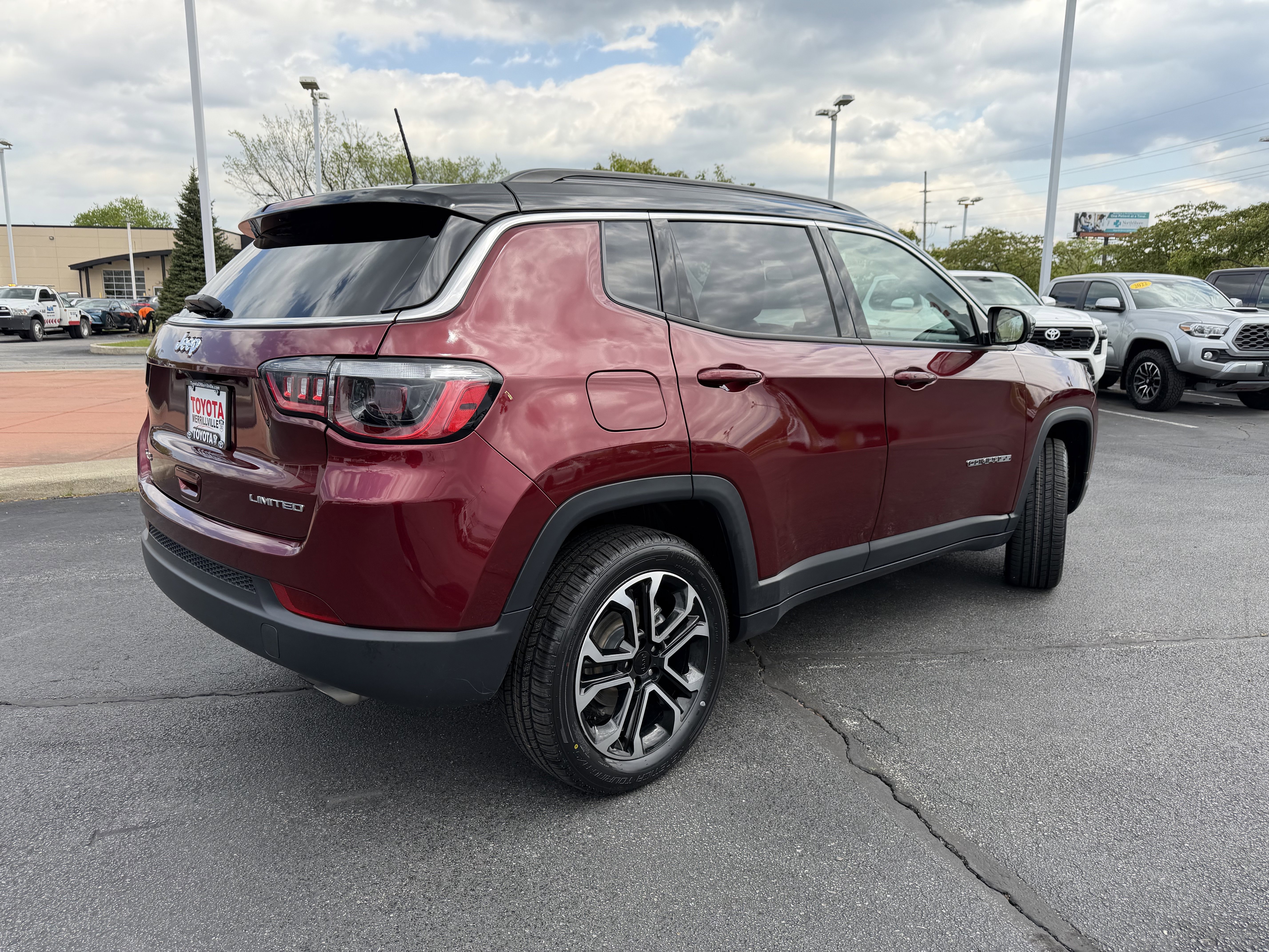 Used 2022 Jeep Compass Limited AWD/4WD image 9