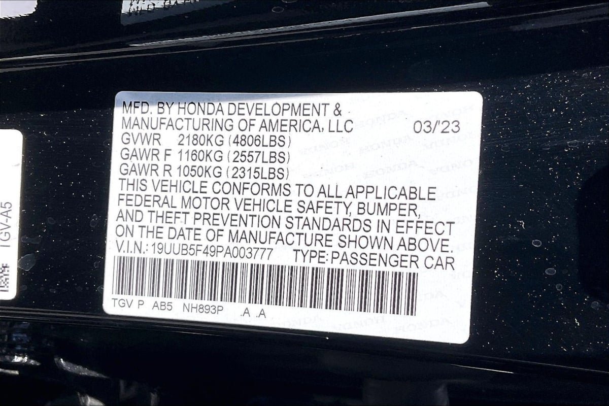 Used 2023 Acura TLX w/ Technology Package FWD image 3