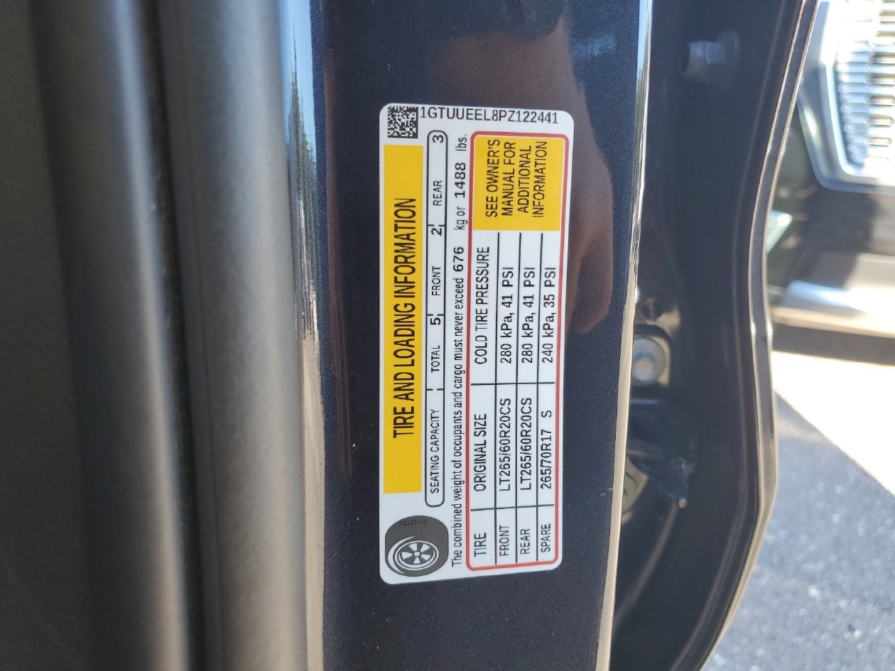 Used 2023 GMC Sierra 1500 AT4 w/ AT4 Premium Package AWD/4WD image 32