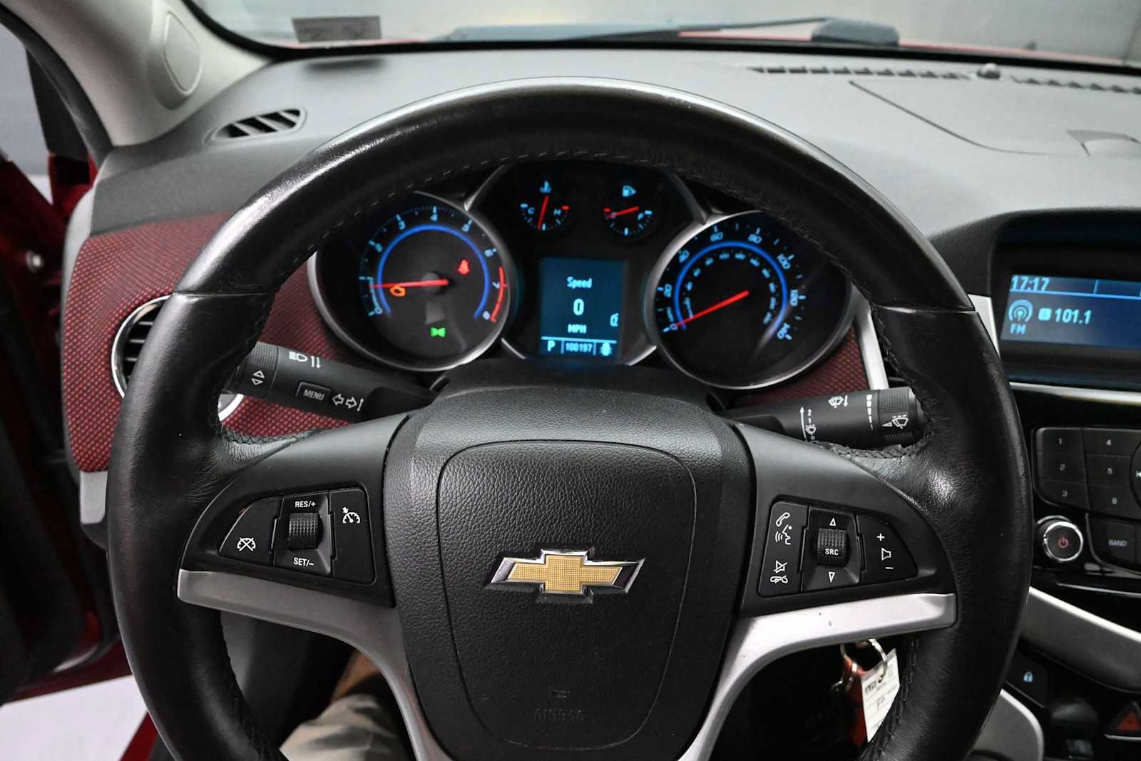 Used 2011 Chevrolet Cruze LT FWD image 12