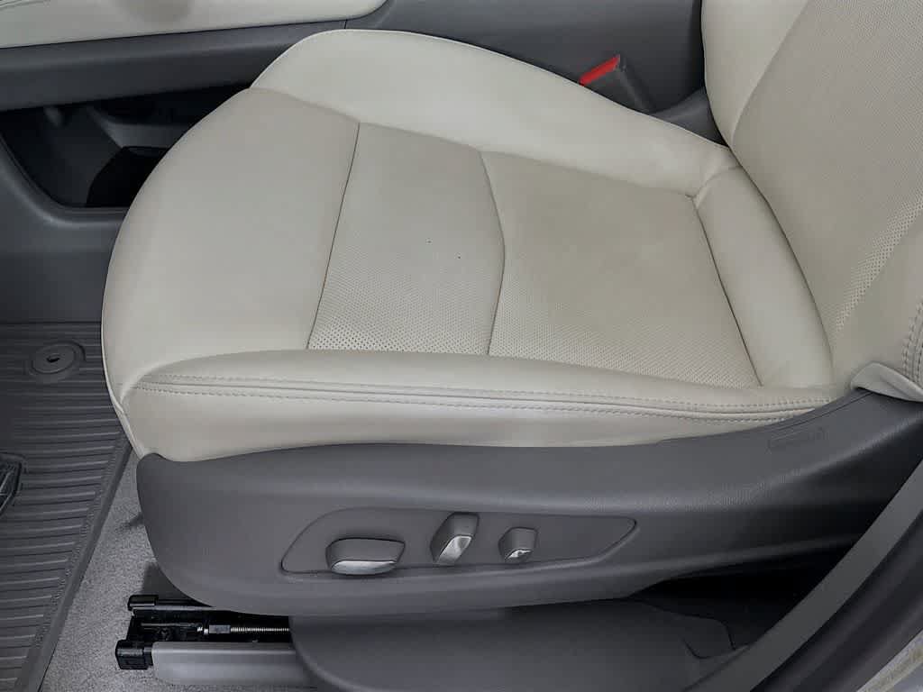 Used 2024 Cadillac XT6 Premium Luxury AWD/4WD image 30