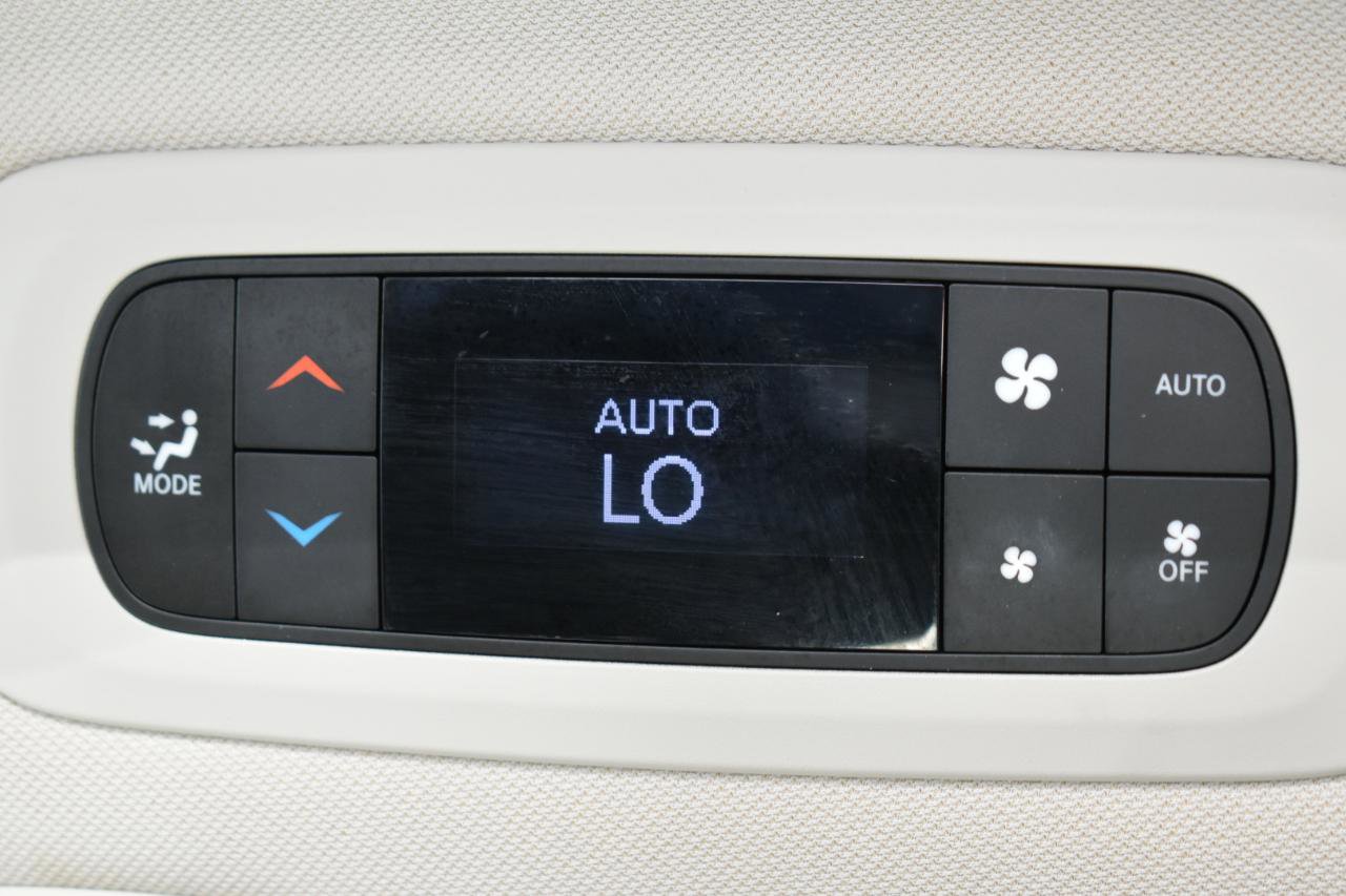 Used 2020 Chrysler Pacifica Limited image 49