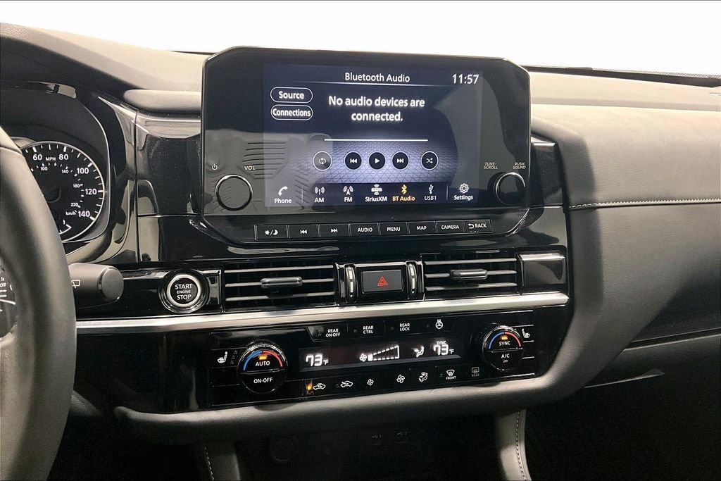 Used 2023 Nissan Pathfinder SL AWD/4WD image 29