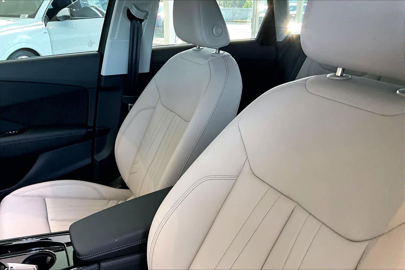 New 2026 Audi Q3 quattro 2.0T AWD/4WD image 16