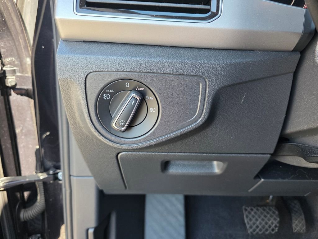 Used 2019 Volkswagen Atlas SEL image 28