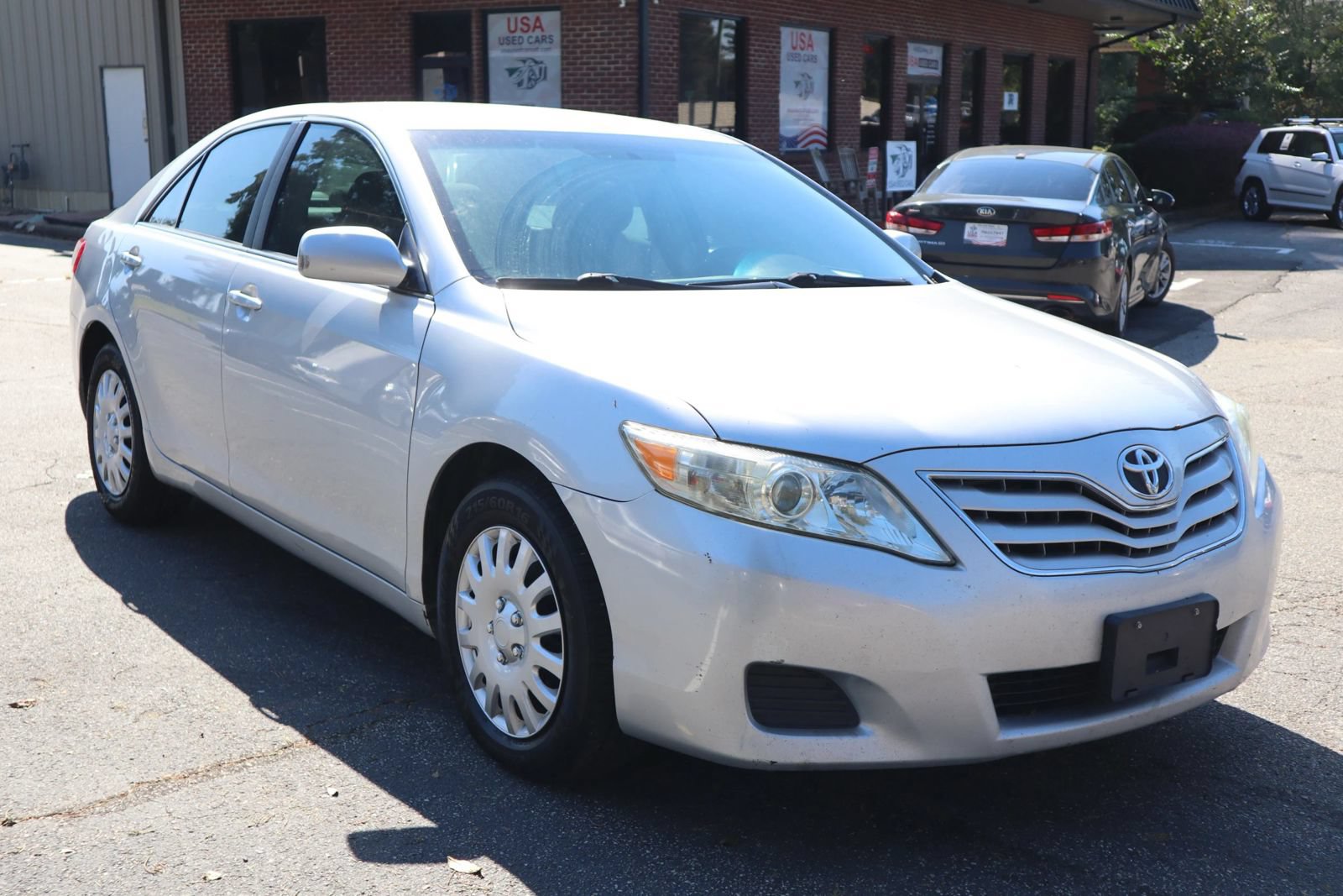 Used 2011 Toyota Camry LE w/ Fleet Convenience Pkg FWD image 3