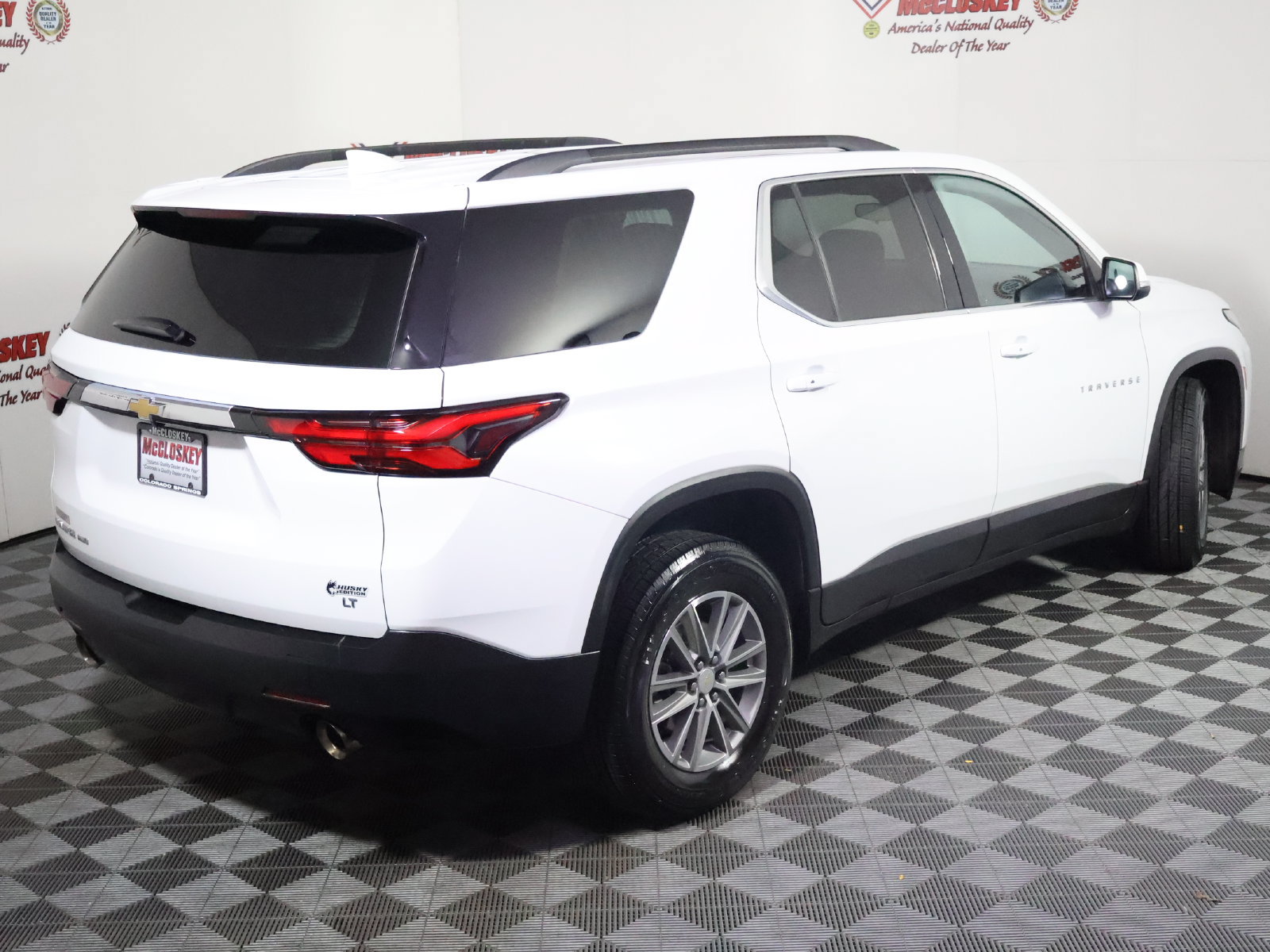 Used 2023 Chevrolet Traverse LT AWD/4WD image 4