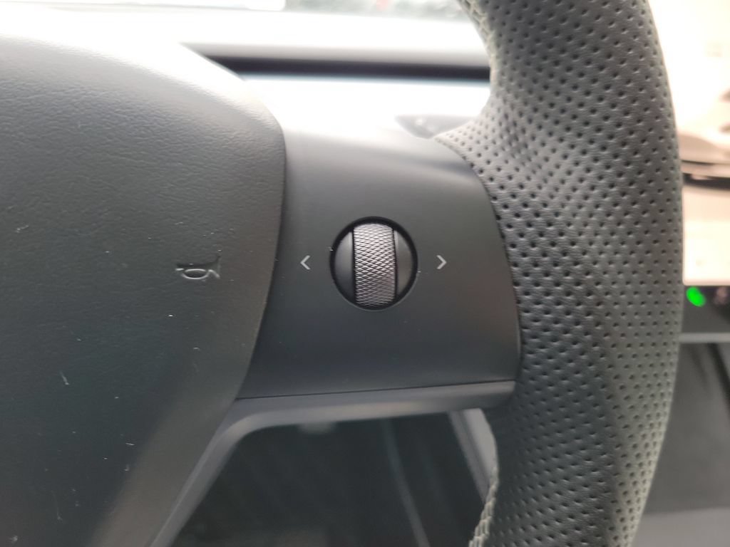Used 2023 Tesla Model 3 Performance AWD/4WD image 18