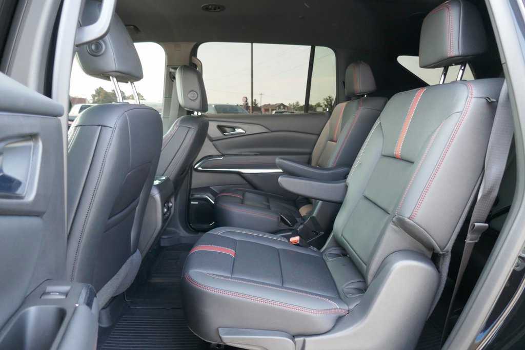 Certified 2025 Chevrolet Traverse RS image 20